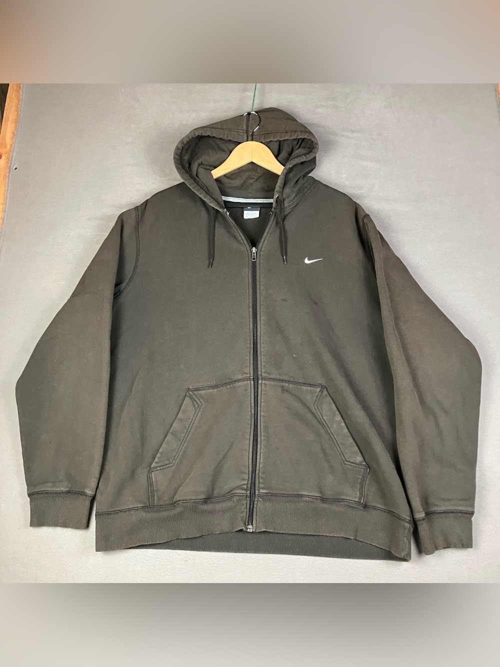 Nike Men's Size XXL Brown Full Zip Hoodie Sweatshirt Distressed Faded Grunge. In